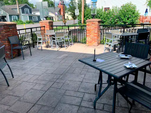 Winter Jewelry's store patio in Williamsville, NY offers a relaxing spot with views of fine jewelry and the local area.